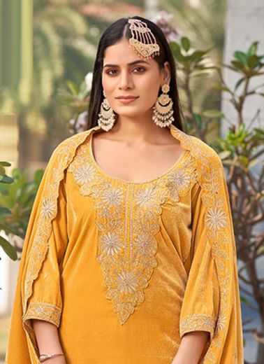 DILJOT - CATALOG # 55355 (SET OF 4 SIZE-SETS [READYMADE SUITS])