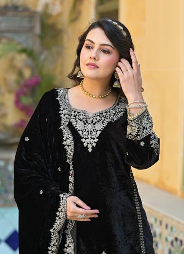 NAZNEEN - CATALOG # 55775 (SET OF 4 SIZE-SETS [READYMADE SUITS])