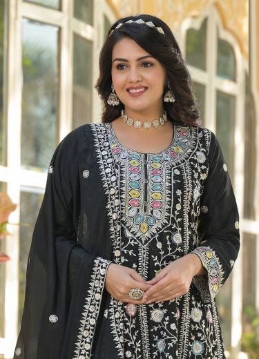 RANJANA - CATALOG # 56446 (SET OF 4 SIZE-SETS [READYMADE SUITS])