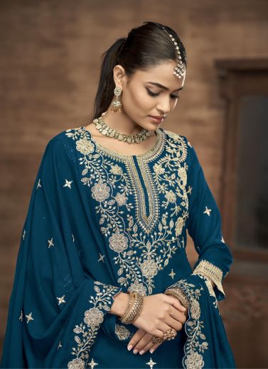 AANAYA 226 - Catalog # 59324 (Set of 4 Semi-Stitched / Un-Stitched Suits) by Brand DESI MUSE