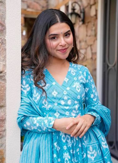 CLASSIC MUSLIN - Catalog # 68171 (Set of 8 Readymade Salwar Suits)