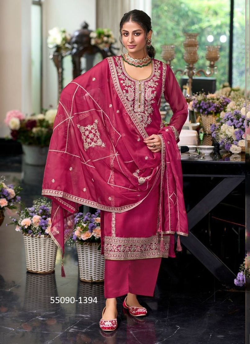MOON - CATALOG # 55090 (SET OF 4 READYMADE SUITS) MOON - CATALOG # 55090 (SET OF 4 READYMADE SUITS)