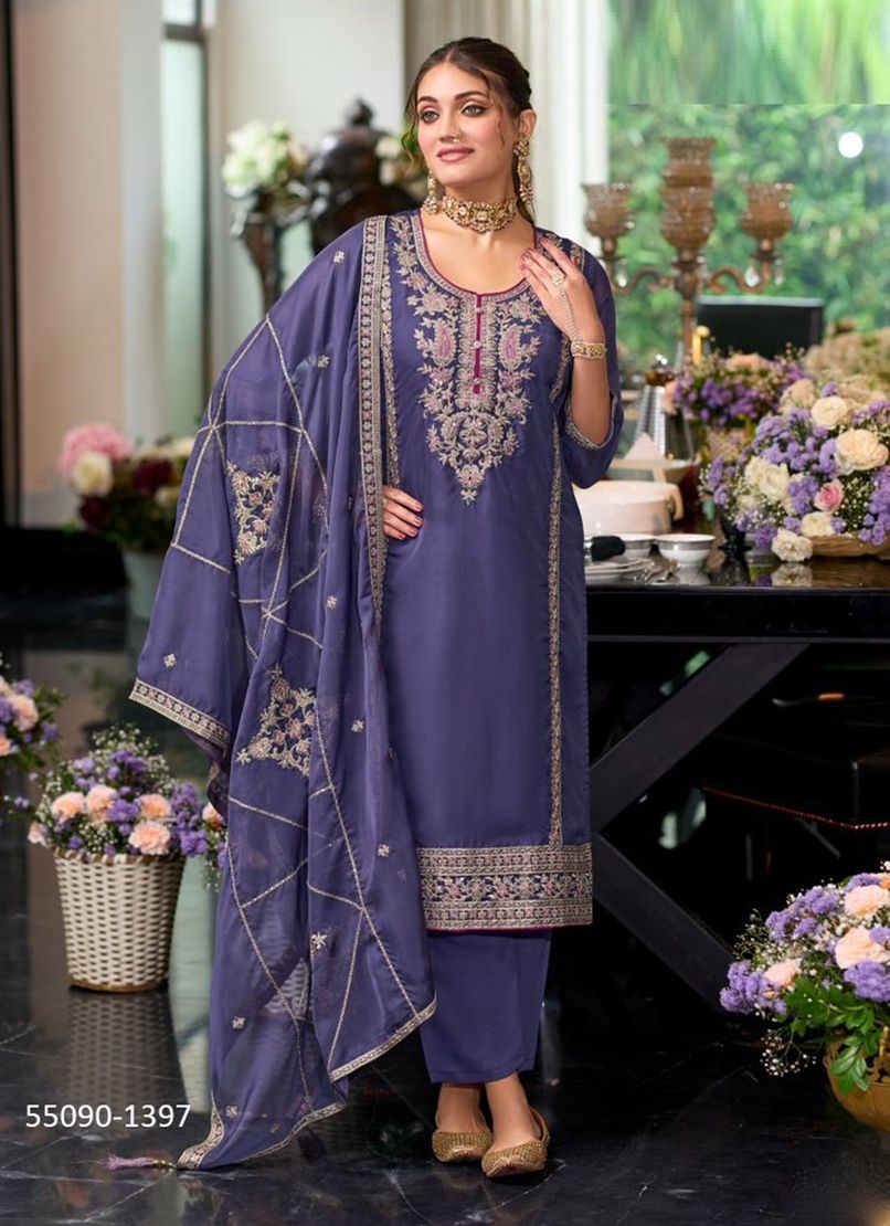 MOON - CATALOG # 55090 (SET OF 4 READYMADE SUITS) MOON - CATALOG # 55090 (SET OF 4 READYMADE SUITS)