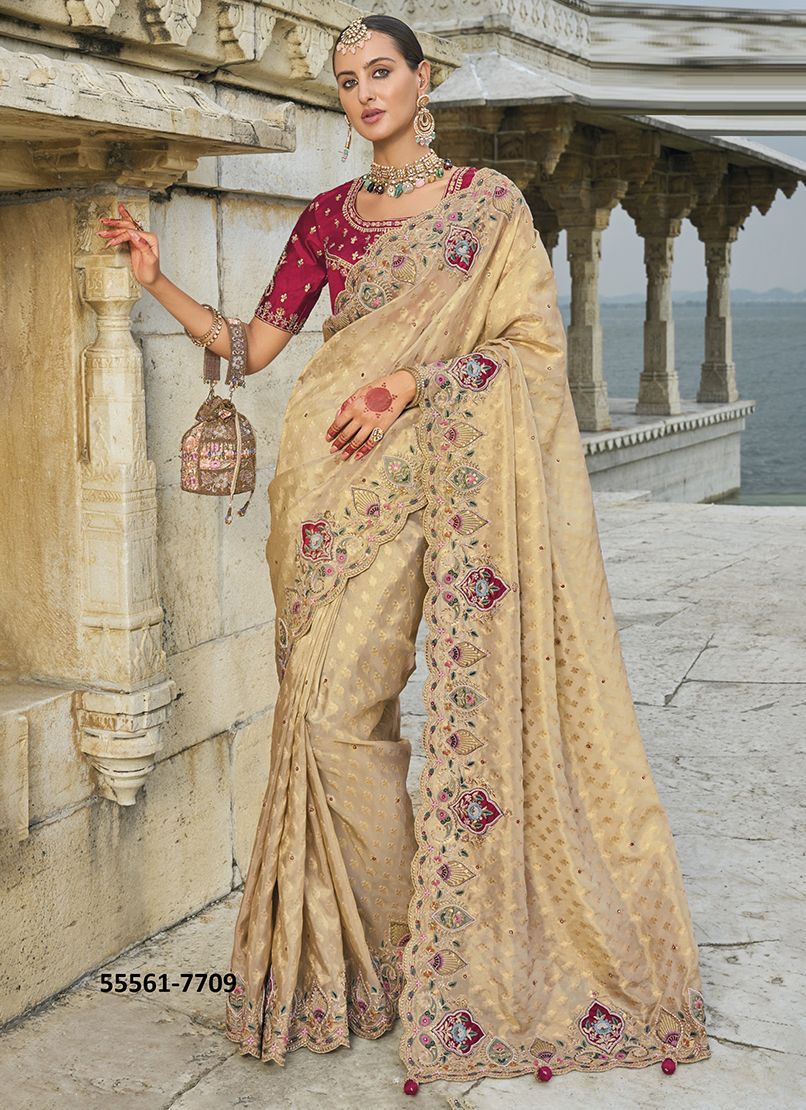 SERIES 7701-7711 - CATALOG # 55561 (SET OF 11 SAREES) SERIES 7701-7711 - CATALOG # 55561 (SET OF 11 SAREES)