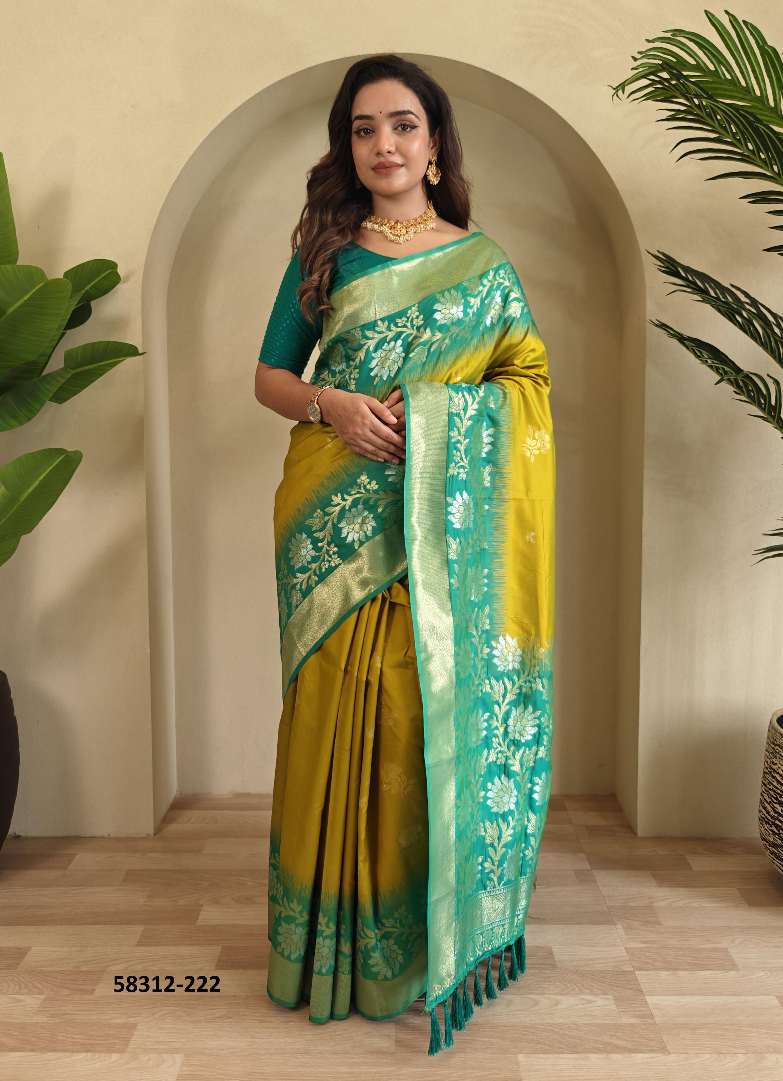 FULPATI - Catalog # 58312 (Set of 15 Sarees) by Brand STROLLAY ® FULPATI - Catalog # 58312 (Set of 15 Sarees) by Brand STROLLAY ®