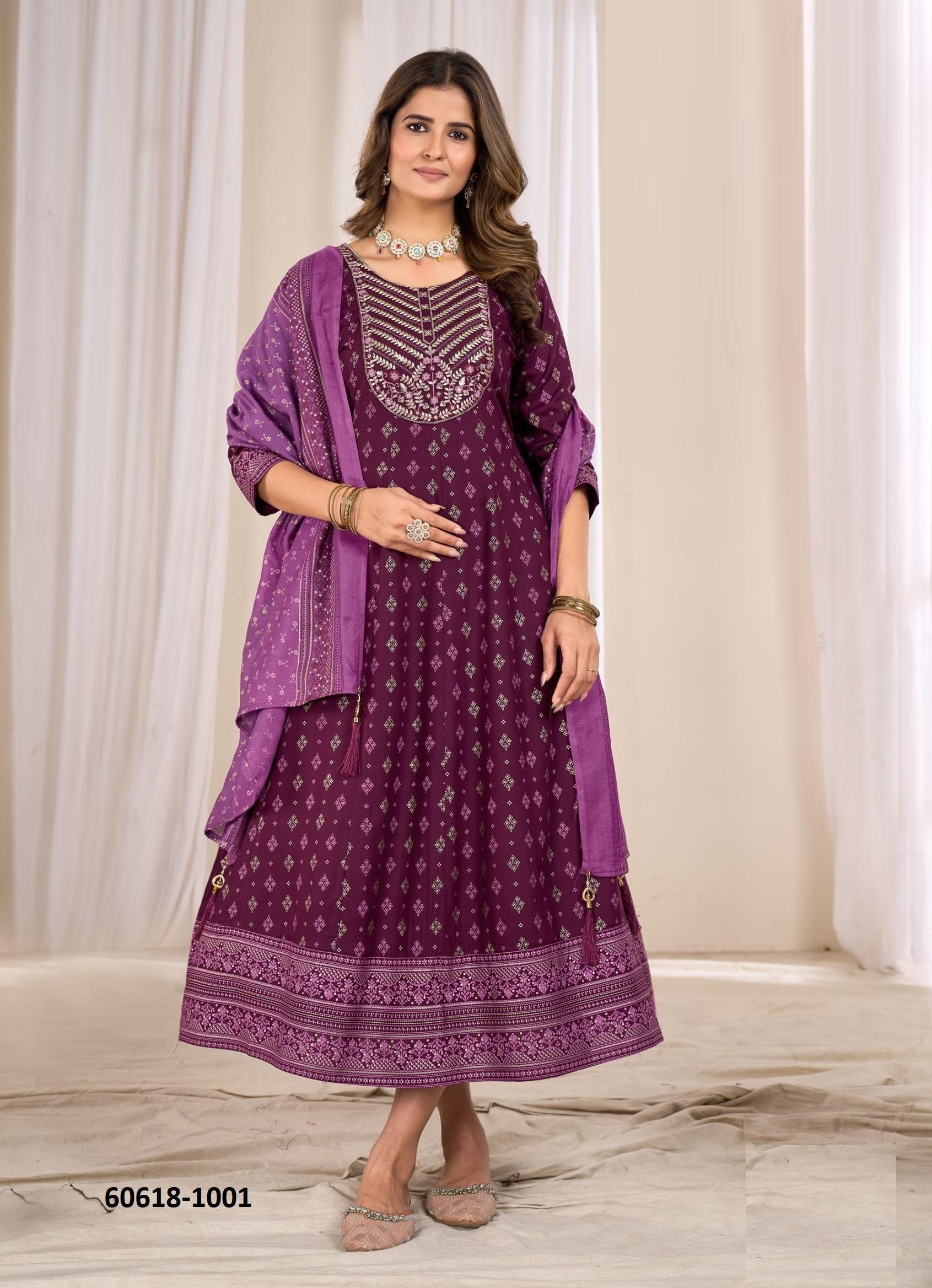 SENORITA REPRISE - Catalog # 60618 (Set of 6 Readymade Women's Kurtis / Tops) MADE IN INDIA BY BLUE HILLS SENORITA REPRISE - Catalog # 60618 (Set of 6 Readymade Women's Kurtis / Tops) MADE IN INDIA BY BLUE HILLS