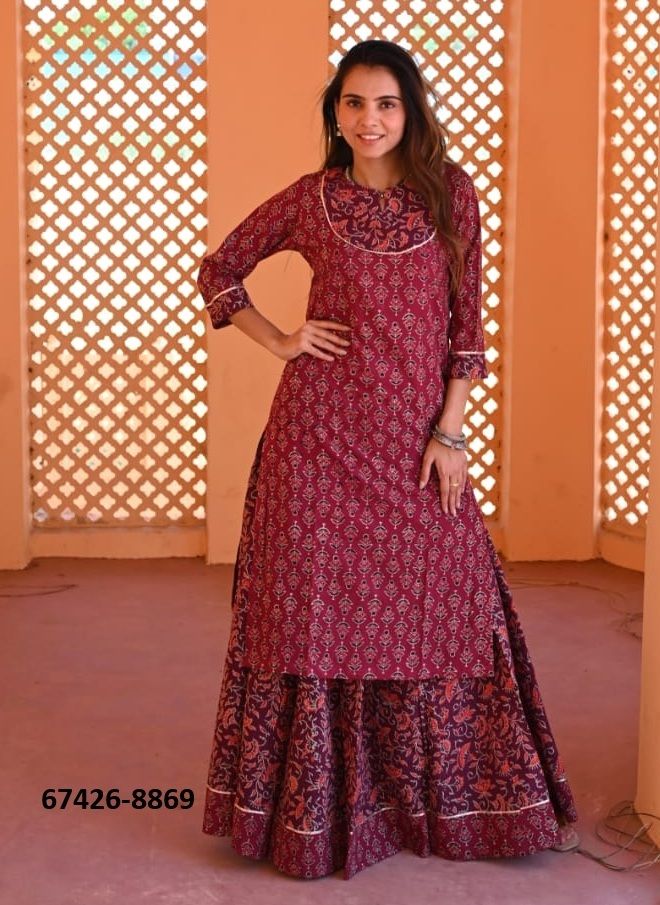 BAGRU HAND PRINTED KURTA WITH SKIRT - Catalog # 67426 (Set of 16 Tops With Bottoms) BAGRU HAND PRINTED KURTA WITH SKIRT - Catalog # 67426 (Set of 16 Tops With Bottoms)