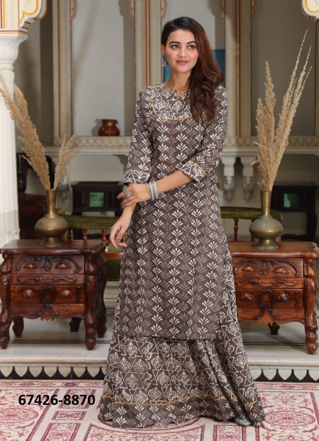 BAGRU HAND PRINTED KURTA WITH SKIRT - Catalog # 67426 (Set of 16 Tops With Bottoms) BAGRU HAND PRINTED KURTA WITH SKIRT - Catalog # 67426 (Set of 16 Tops With Bottoms)