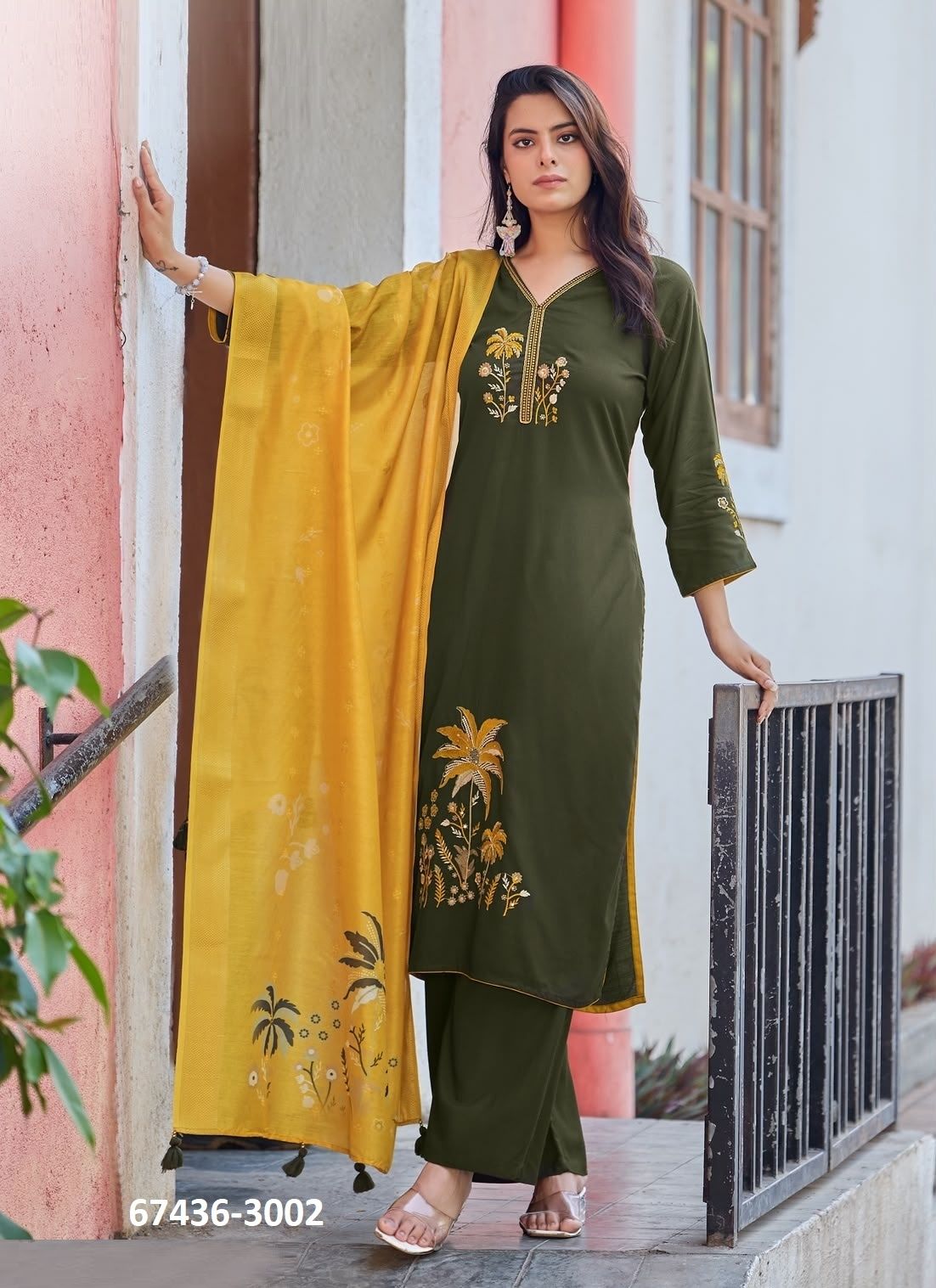 RADHA-RANI - Catalog # 67436 (Set of 4 Readymade Salwar Suits) RADHA-RANI - Catalog # 67436 (Set of 4 Readymade Salwar Suits)