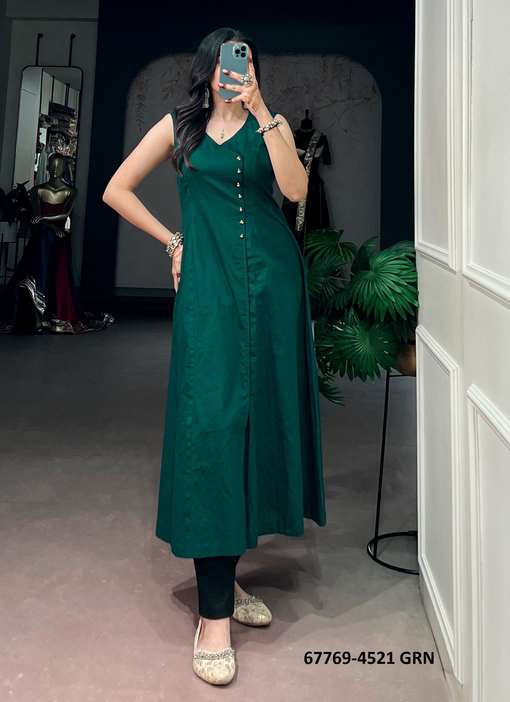 NIRANKARI - Catalog # 67769 (Set of 8 Readymade Women's Kurtis / Tops) NIRANKARI - Catalog # 67769 (Set of 8 Readymade Women's Kurtis / Tops)