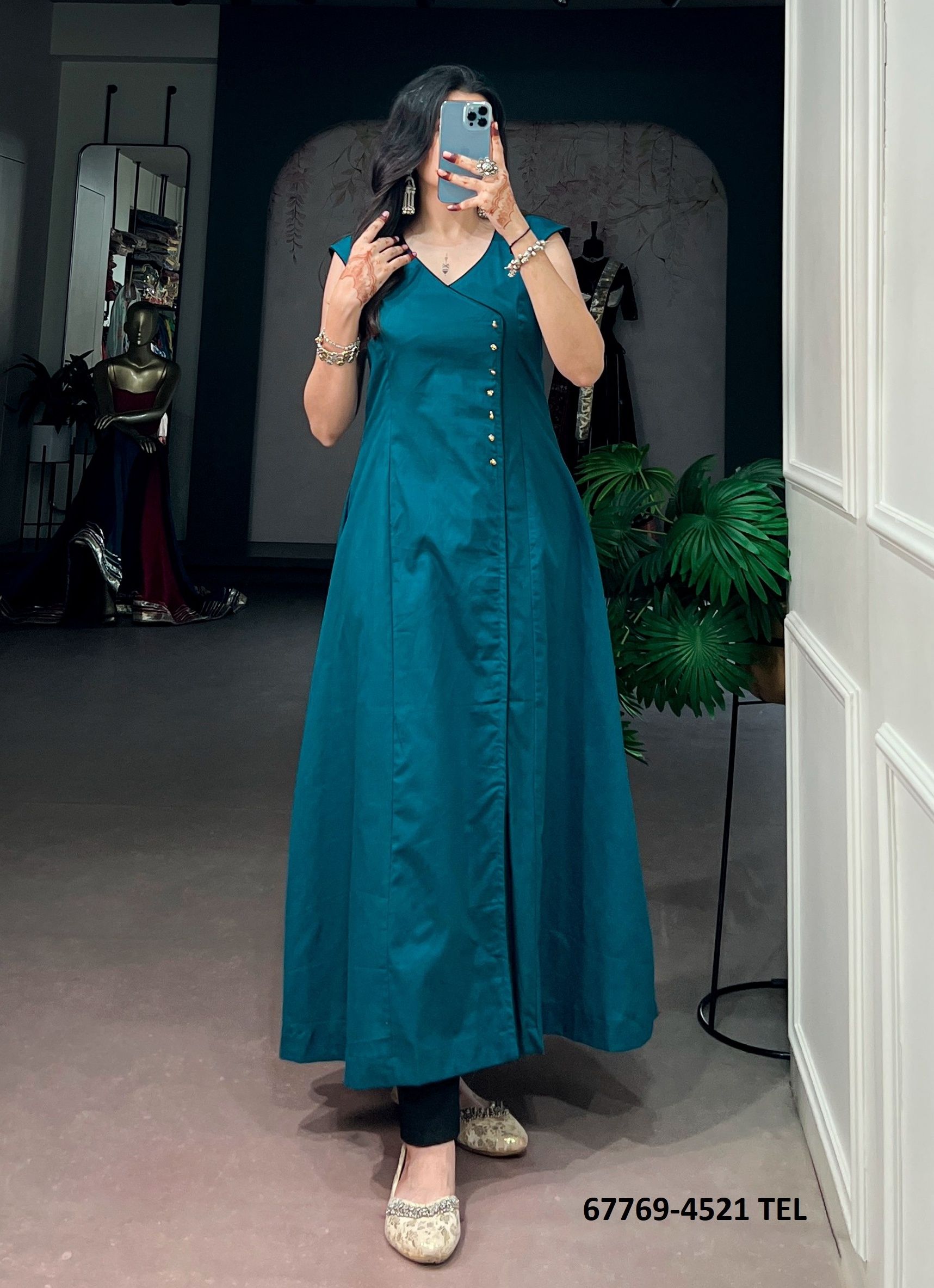 NIRANKARI - Catalog # 67769 (Set of 8 Readymade Women's Kurtis / Tops) NIRANKARI - Catalog # 67769 (Set of 8 Readymade Women's Kurtis / Tops)