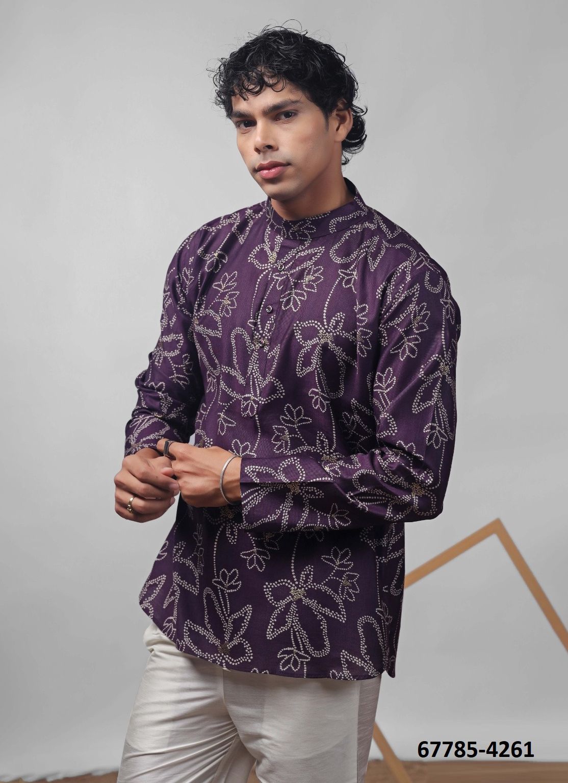 MEN'S SHORT KURTA 2 - Catalog # 67785 (Set of 7 Men's Ethnic Wear) MEN'S SHORT KURTA 2 - Catalog # 67785 (Set of 7 Men's Ethnic Wear)