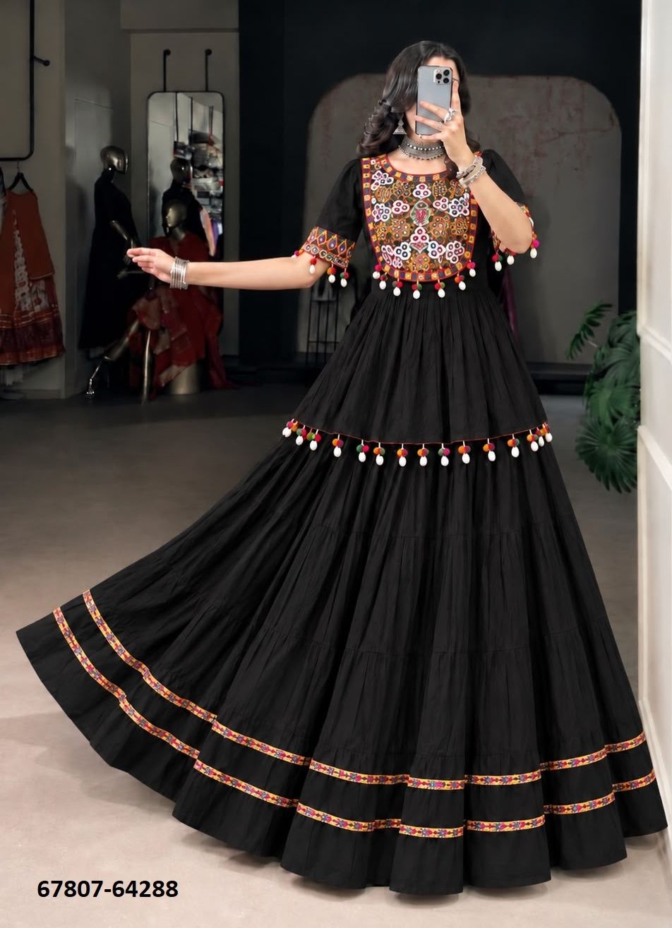 NAVRATRI MAZZA - Catalog # 67807 (Set of 3 Readymade Gowns)