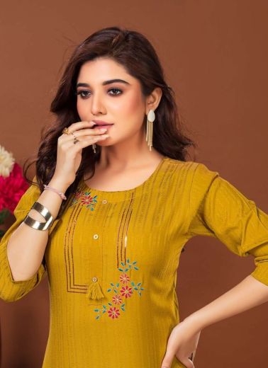 HAVYA - CATALOG # 49817 (SET OF 6 READYMADE KURTIS)