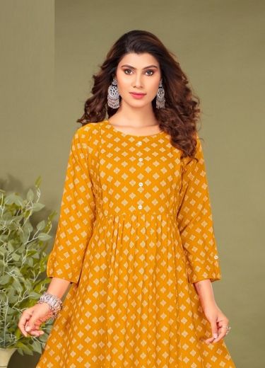 SIGNATURE - CATALOG # 50736 (SET OF 6 READYMADE KURTIS)