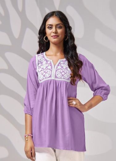 UNIVERSE - CATALOG # 52118 (SET OF 4 READYMADE KURTIS)