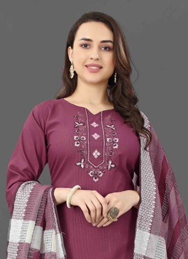SERIES 201-204 - CATALOG # 56613 (SET OF 4 READYMADE SUITS)
