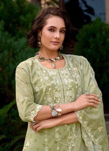 LILAH - CATALOG # 56763 (SET OF 4 READYMADE SUITS)