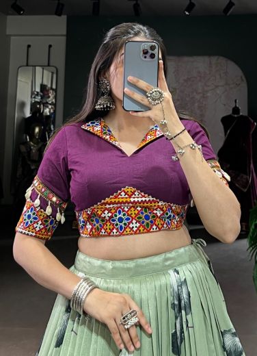 NAVRATRI SERIES 1734 - Catalog # 59541 (Set of 4 Readymade Lehengas) by Brand AABHARAN
