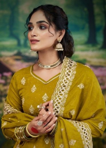 IRIA - Catalog # 59766 (Set of 4 Semi-Stitched / Un-Stitched Suits) by Brand FOUR DOTS