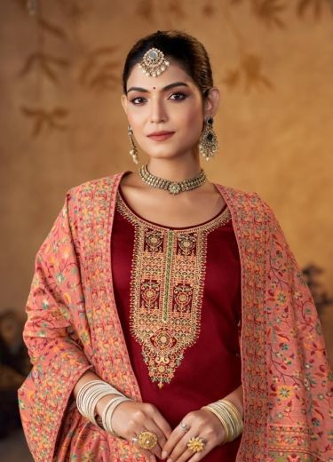 GRACE - Catalog # 60067 (Set of 6 Semi-Stitched / Un-Stitched Suits) by Brand FOUR DOTS