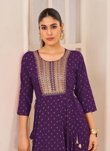 GOLDEN DUCK - Catalog # 60468 (Set of 4 Readymade Women's Kurtis / Tops) MADE IN INDIA BY BLUE HILLS