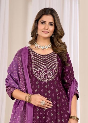 SENORITA REPRISE - Catalog # 60618 (Set of 6 Readymade Women's Kurtis / Tops) MADE IN INDIA BY BLUE HILLS