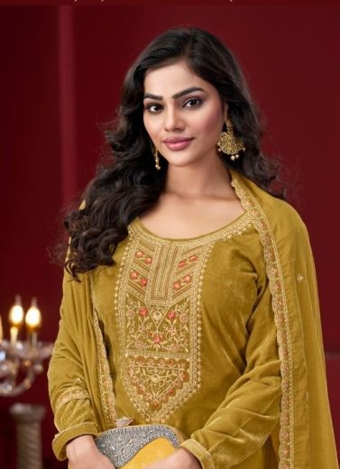 CLASSY - Catalog # 62759 (Set of 4 Semi-Stitched / Un-Stitched Suits) by Four Dots