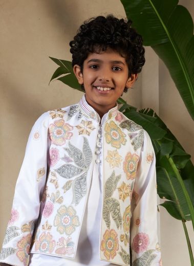 LITTLE CARNIVAL - Catalog # 63541 (Set of 4 Men's Ethnic Wear) by Tentmen Clothing