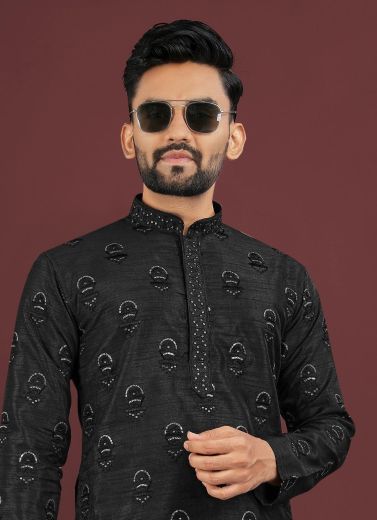 SANGRILA - Catalog # 63736 (Set of 4 Men's Ethnic Wear) by Tentmen Clothing