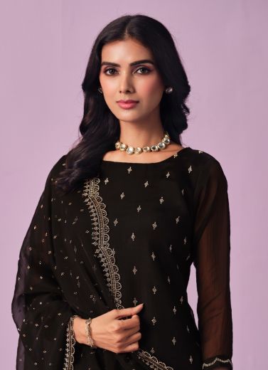 SOLITAIRE - Catalog # 64018 (Set of 6 Semi-Stitched / Un-Stitched Suits) by Vipul Fashions