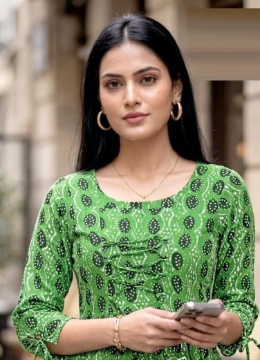 SHORT TOPS - Catalog # 65174 (Set of 6 SIZE-SETS [Readymade Women's Kurtis / Tops])