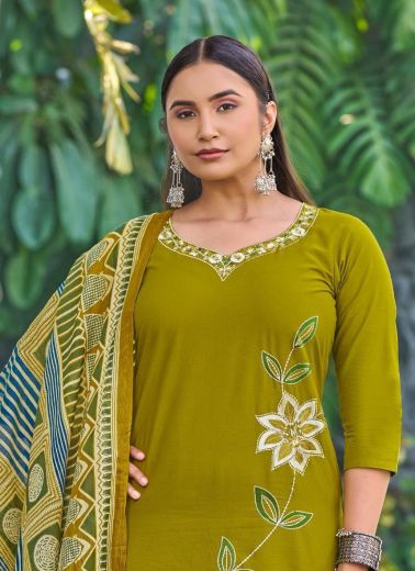 SERIES 3420 - Catalog # 65289 (Set of 4 SIZE-SETS [Readymade Salwar Suits])
