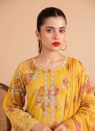 SHREYA FARSHI - Catalog # 65832 (Set of 4 SIZE-SETS [Readymade Salwar Suits])