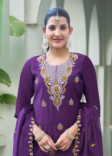 KAAMINI 1 - Catalog # 65956 (Set of 8 Readymade Salwar Suits)
