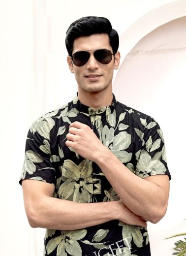 MUMBAI PRINT PATTERN - Catalog # 65978 (Set of 4 Men's Ethnic Wear)