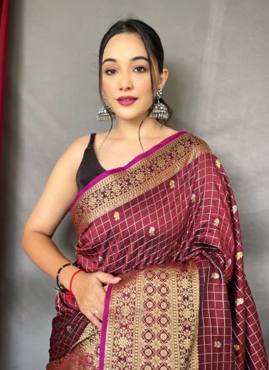 KALINDI - Catalog # 66079 (Set of 8 Sarees)