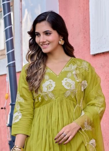 NOORANI - Catalog # 66611 (Set of 4 Readymade Salwar Suits)