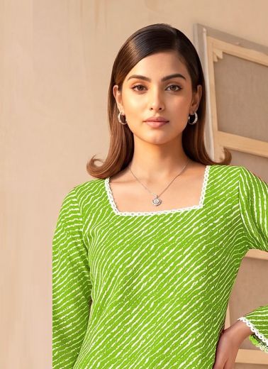 CHINI MINI - Catalog # 66912 (Set of 6 Readymade Women's Kurtis / Tops)