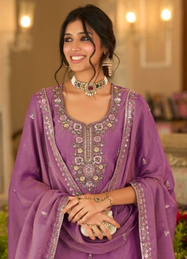 NAVELI - Catalog # 66919 (Set of 3 Readymade Salwar Suits)
