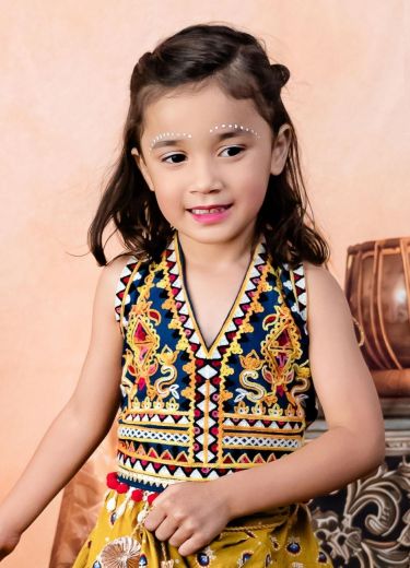 NAVRATRI SPECIAL KIDS LEHENGA CO-ORD SET 4 - Catalog # 67189 (Set of 8 Readymade Lehengas)