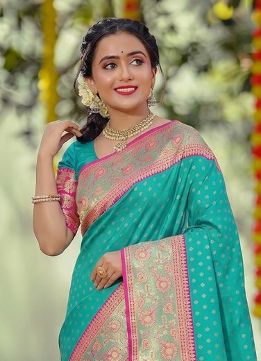 SHAKIRAA - Catalog # 67538 (Set of 6 Sarees)