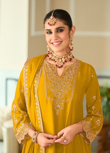 SARVA SAMPANN - Catalog # 67667 (Set of 4 SIZE-SETS [Readymade Salwar Suits])