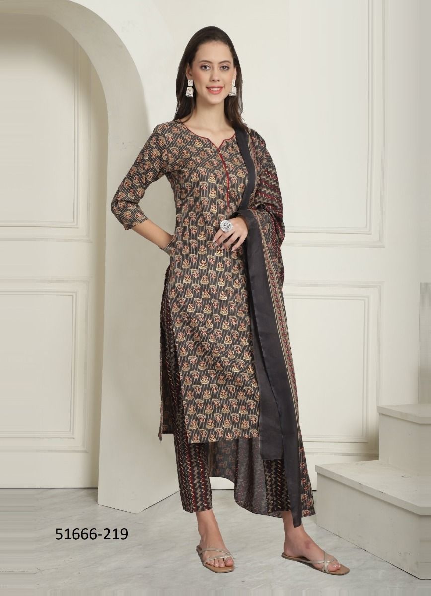 BELA - CATALOG # 51666 (SET OF 4 READYMADE SUITS)