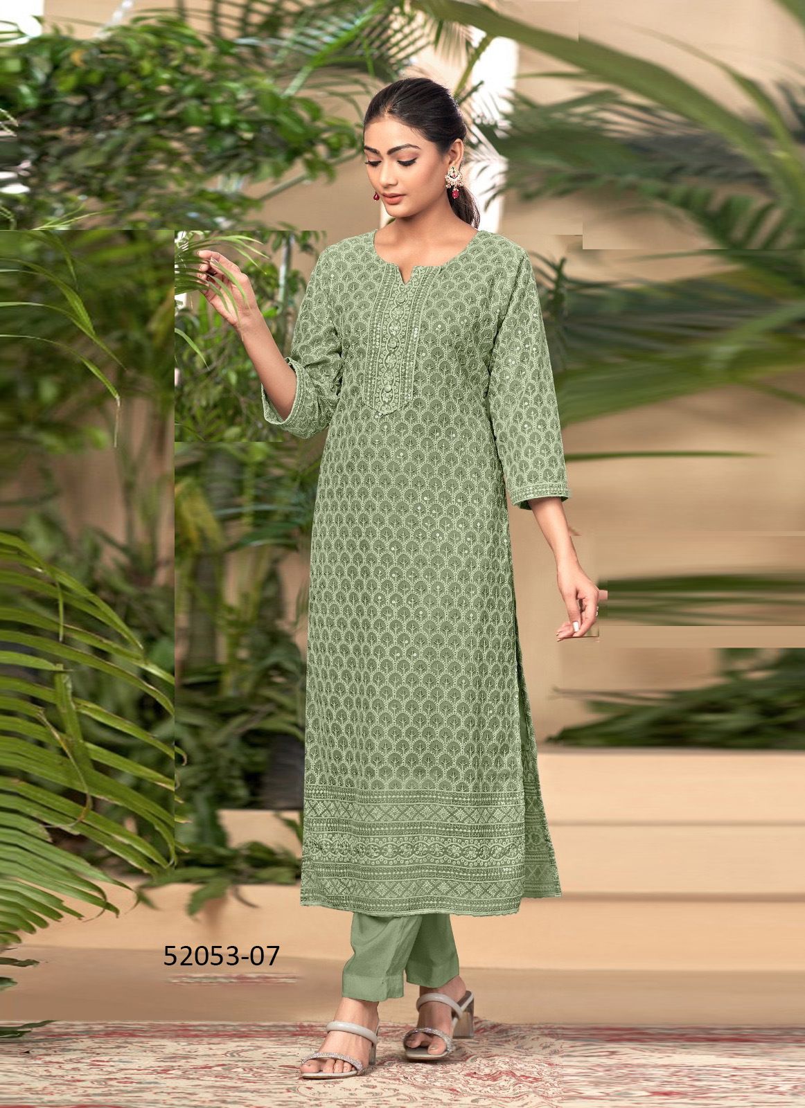 KIARA - CATALOG # 52053 (SET OF 4 SIZE-SETS [READYMADE KURTIS])