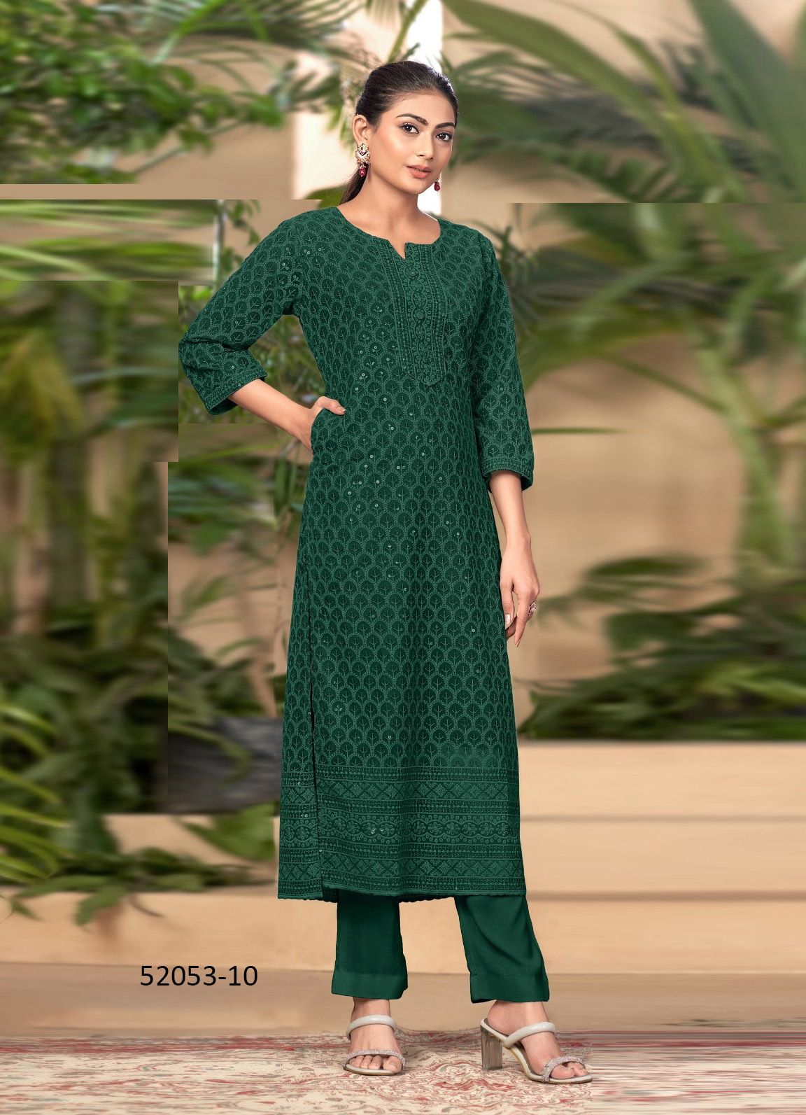 KIARA - CATALOG # 52053 (SET OF 4 SIZE-SETS [READYMADE KURTIS])