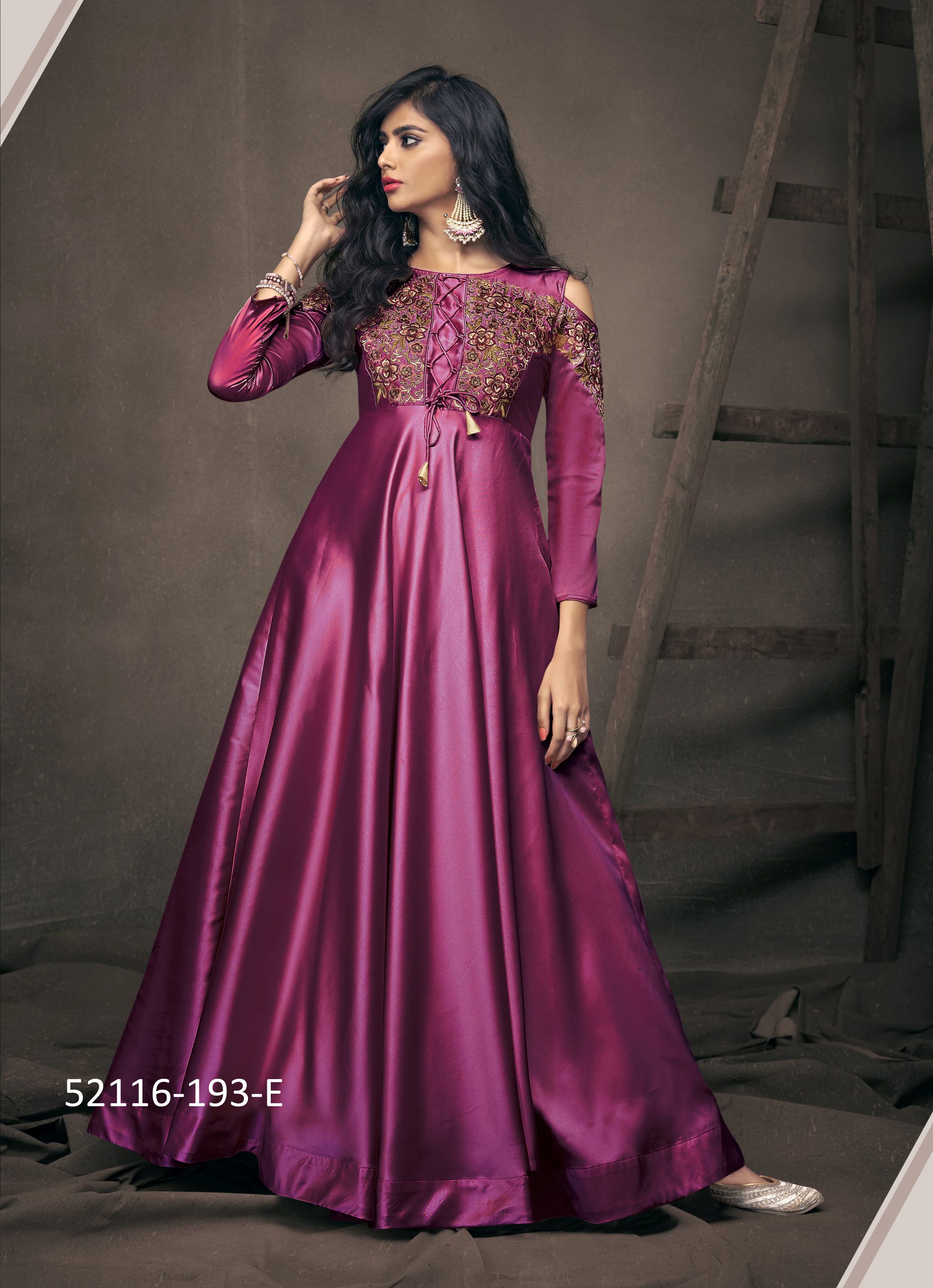 NAVYA 10 GOLD - CATALOG # 52116 (SET OF 4 READYMADE GOWNS)