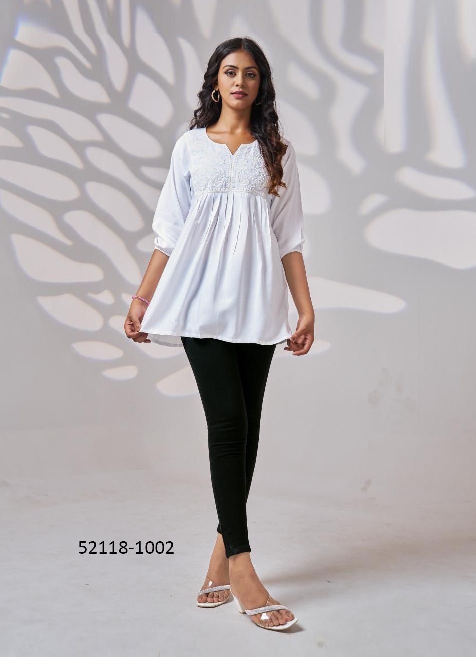 UNIVERSE - CATALOG # 52118 (SET OF 4 READYMADE KURTIS)