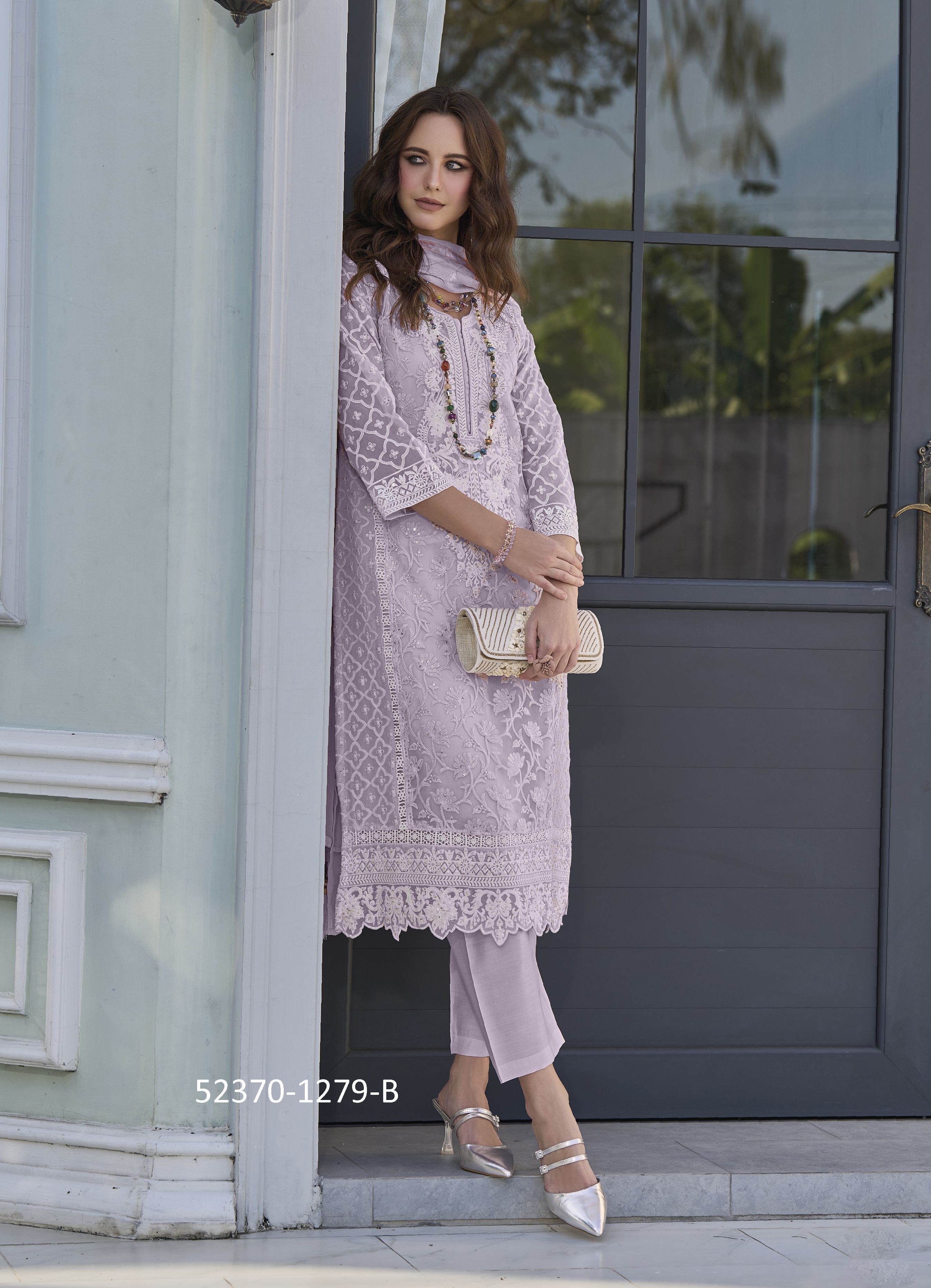 FEMINA 2 COLORS - CATALOG # 52370 (SET OF 4 READYMADE SUITS)