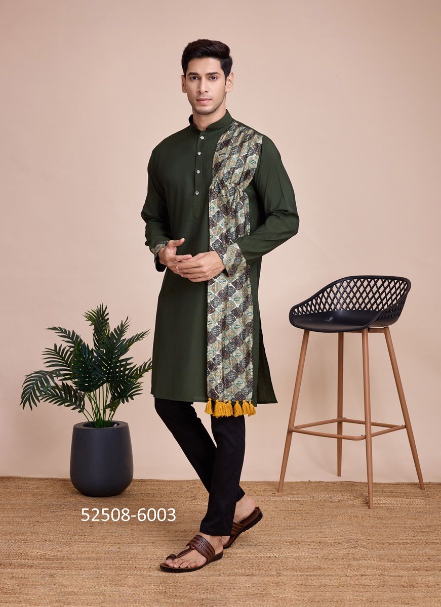 VASTRA 1 - CATALOG # 52508 (SET OF 4 MEN'S WEAR)